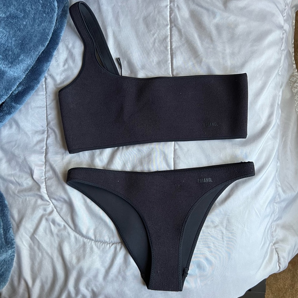 Triangl One Shoulder Bikini